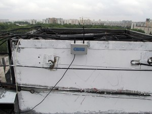 Стационарный базовый блок, установленный на крыше одного из контролируемых зданий